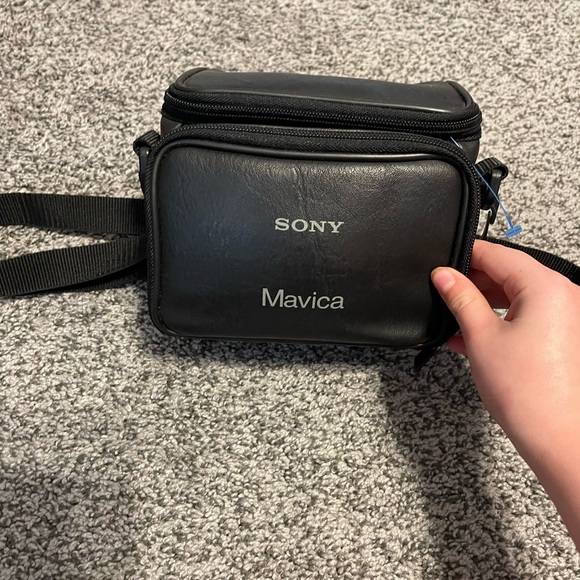 Vintage Sony FD Mavica Camera - Picture 5 of 8